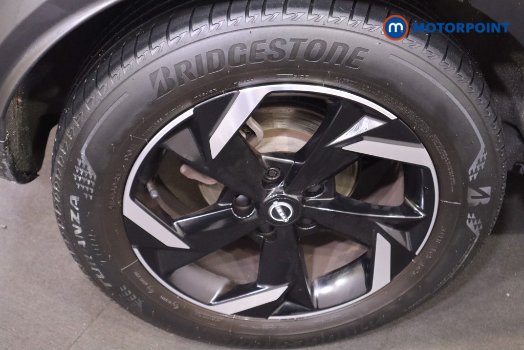 Nissan Juke N-Connecta Automatic Petrol-Electric Hybrid SUV - Stock Number (1590347) - 21st supplementary image
