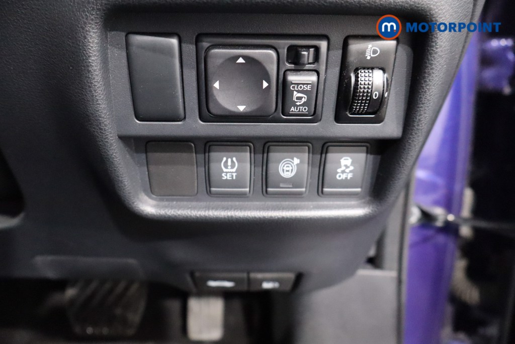 Nissan Juke Tekna Automatic Petrol SUV - Stock Number (1590415) - 20th supplementary image