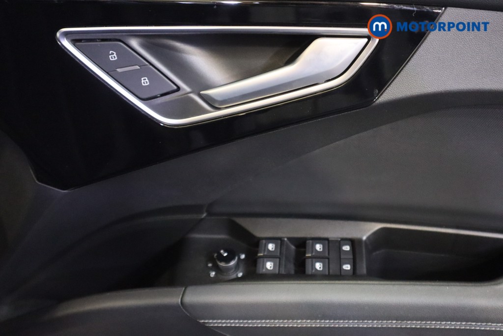 Audi Q4 S Line Automatic Electric SUV - Stock Number (1590559) - 9th supplementary image