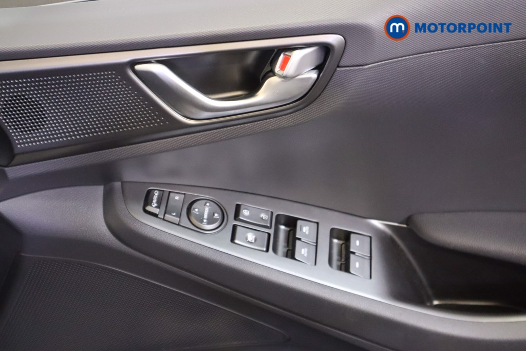 Hyundai Ioniq Premium Automatic Petrol Plug-In Hybrid Hatchback - Stock Number (1590633) - 10th supplementary image