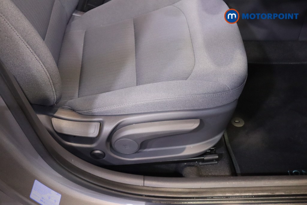 Hyundai Ioniq Premium Automatic Petrol Plug-In Hybrid Hatchback - Stock Number (1590633) - 16th supplementary image