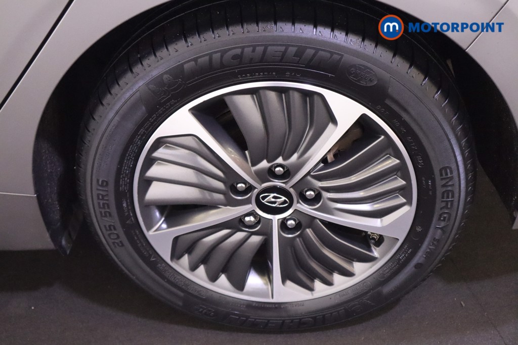 Hyundai Ioniq Premium Automatic Petrol Plug-In Hybrid Hatchback - Stock Number (1590633) - 22nd supplementary image
