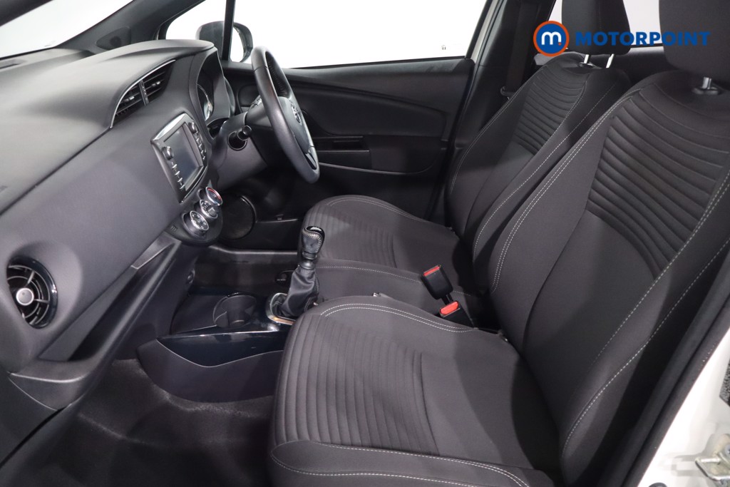 Toyota Yaris Bi-Tone Manual Petrol Hatchback - Stock Number (1590660) - 4th supplementary image
