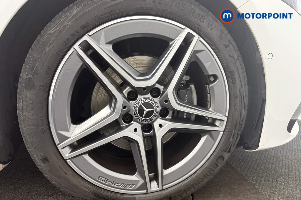 Mercedes-Benz A Class Amg Line Automatic Diesel Hatchback - Stock Number (1590793) - 11th supplementary image