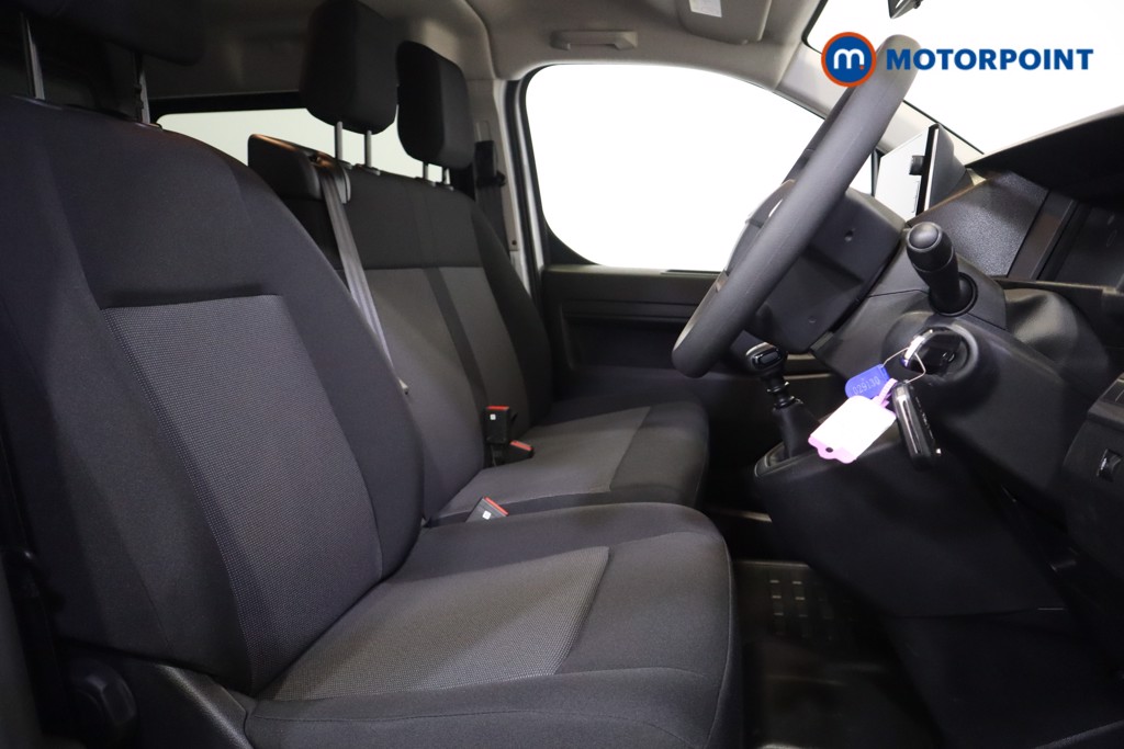 Vauxhall Vivaro Prime Manual Diesel Crew Bus - Stock Number (1567280) - 6th supplementary image