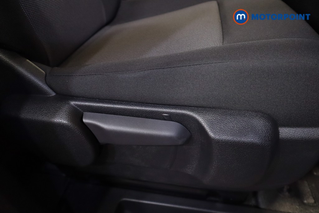 Vauxhall Vivaro Prime Manual Diesel Crew Bus - Stock Number (1567280) - 7th supplementary image