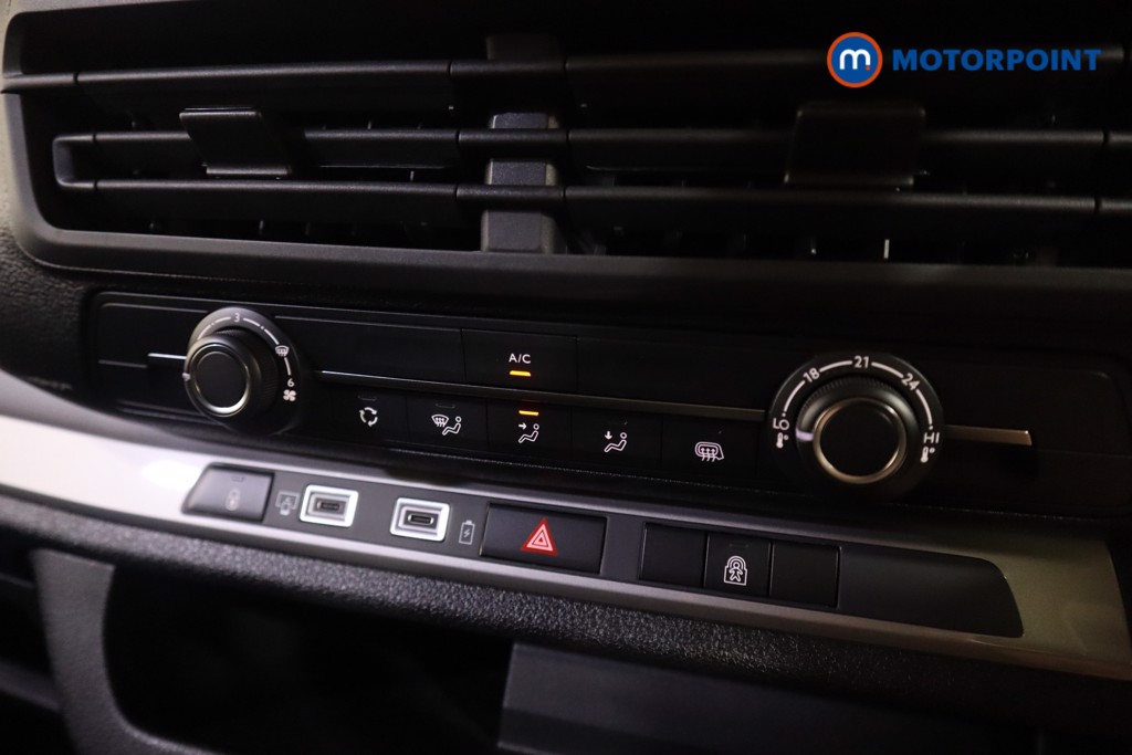 Vauxhall Vivaro Prime Manual Diesel Crew Bus - Stock Number (1567280) - 17th supplementary image