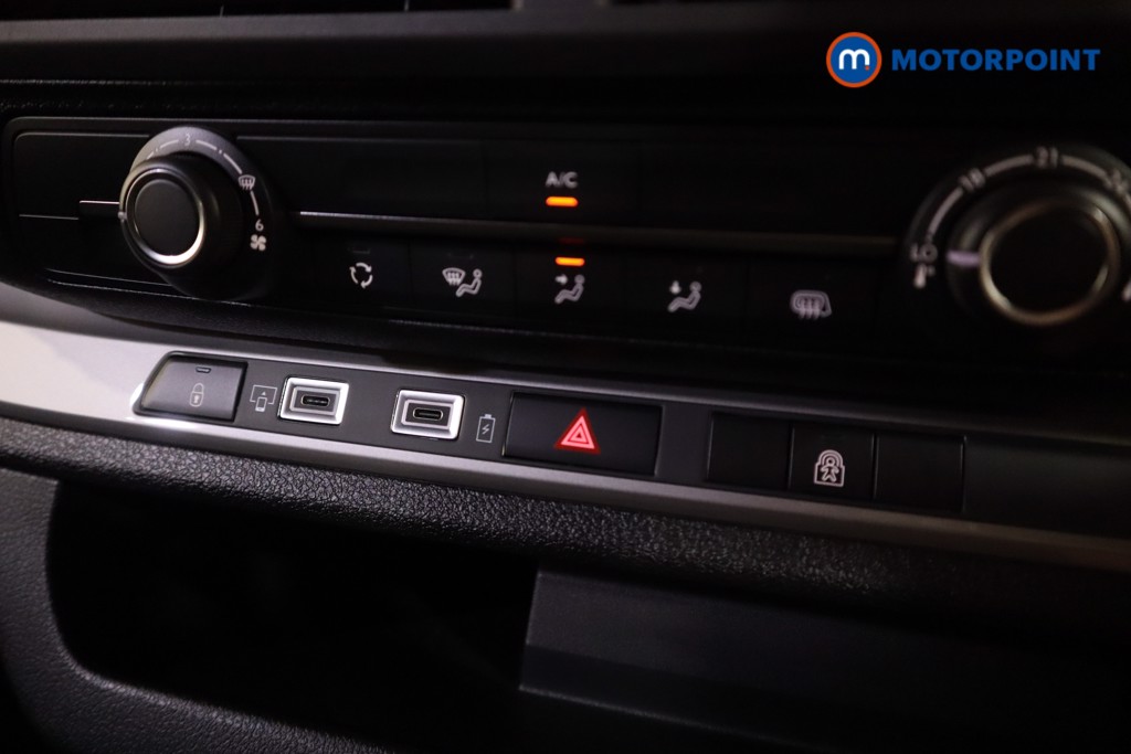 Vauxhall Vivaro Prime Manual Diesel Crew Bus - Stock Number (1567280) - 18th supplementary image