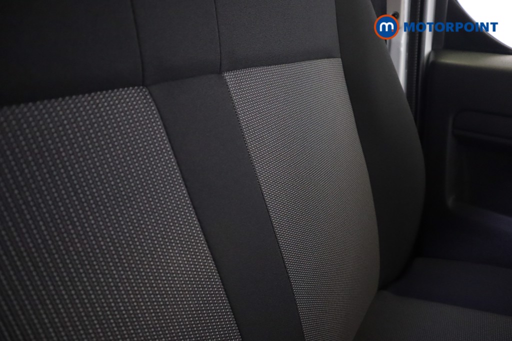 Vauxhall Vivaro Prime Manual Diesel Crew Bus - Stock Number (1567280) - 20th supplementary image