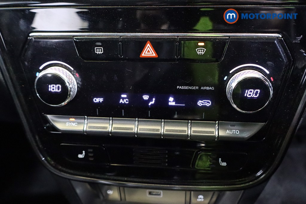 Ssangyong Tivoli Ultimate Manual Petrol SUV - Stock Number (1570256) - 8th supplementary image
