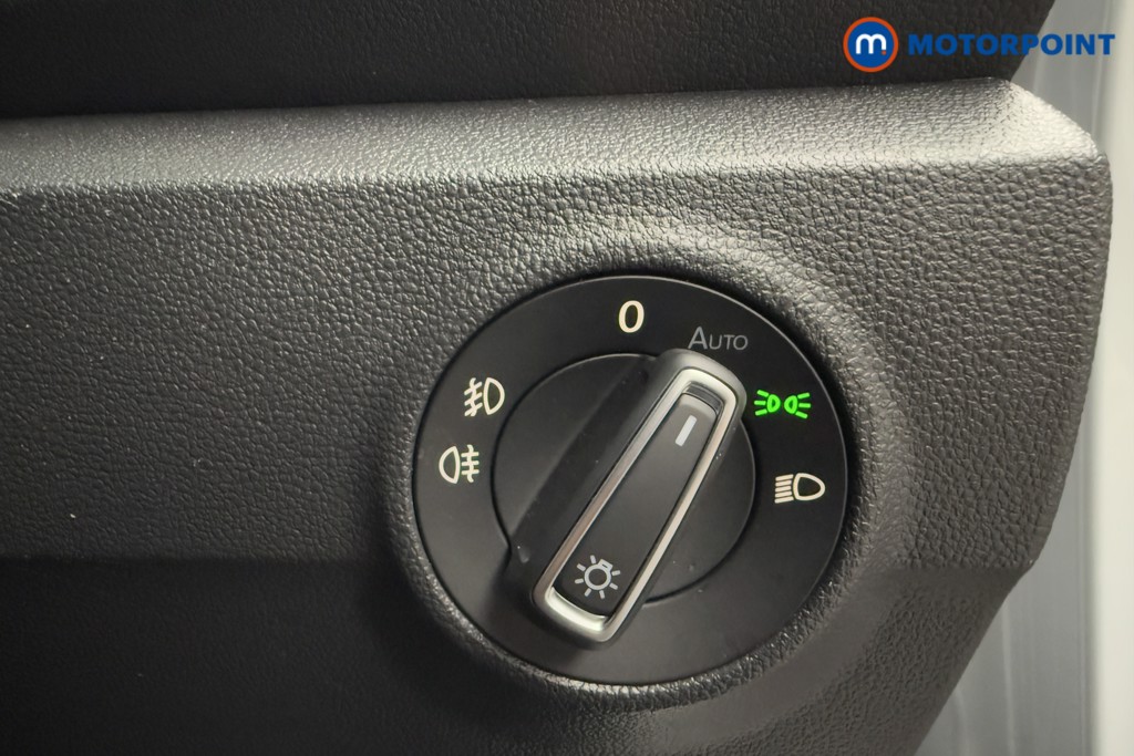 Volkswagen T-Roc R-Line Automatic Petrol SUV - Stock Number (1571934) - 17th supplementary image