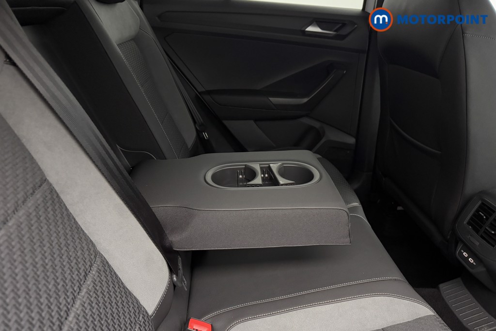 Volkswagen T-Roc R-Line Automatic Petrol SUV - Stock Number (1571934) - 24th supplementary image