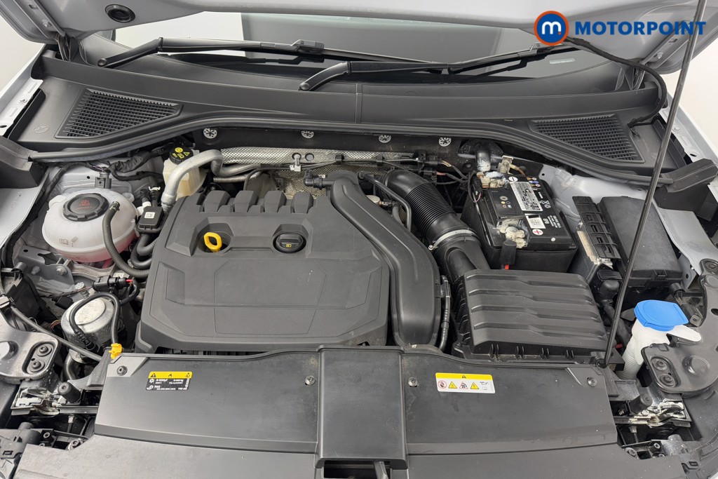 Volkswagen T-Roc R-Line Automatic Petrol SUV - Stock Number (1571934) - 30th supplementary image