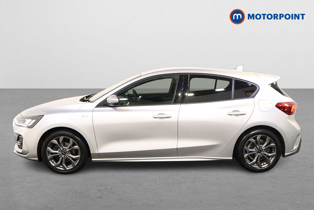 Ford Focus St-Line Manual Petrol Hatchback - Stock Number (1577652) - Passenger side