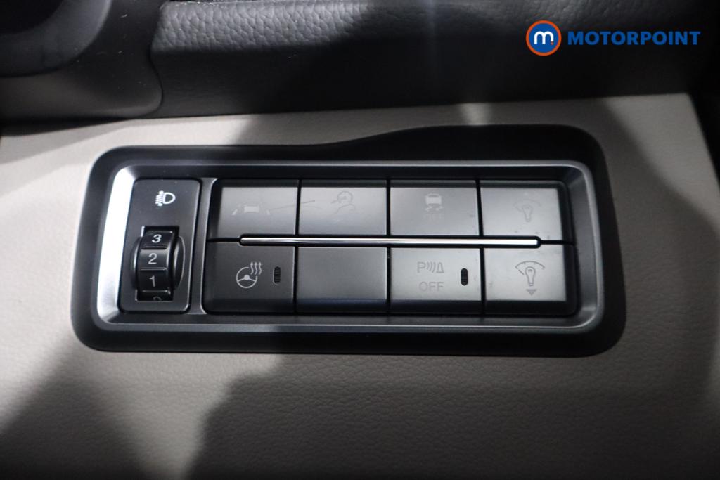 Ssangyong Tivoli Ultimate Automatic Petrol SUV - Stock Number (1578417) - 11th supplementary image