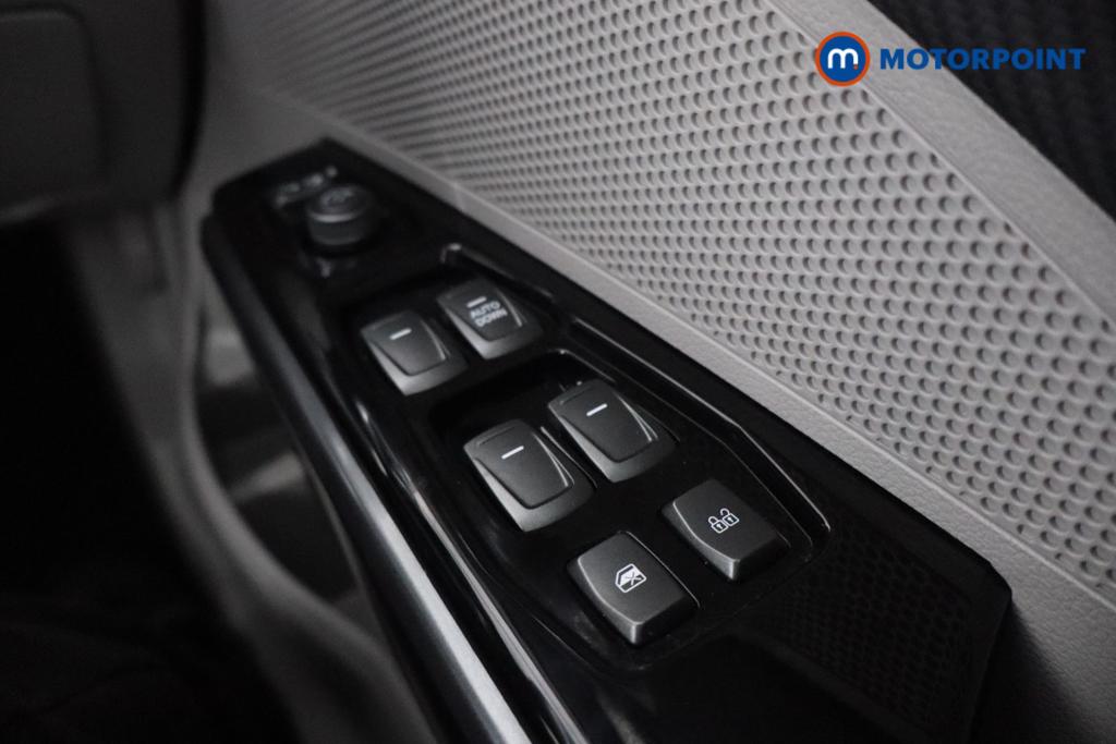 Ssangyong Tivoli Ultimate Automatic Petrol SUV - Stock Number (1578417) - 12th supplementary image