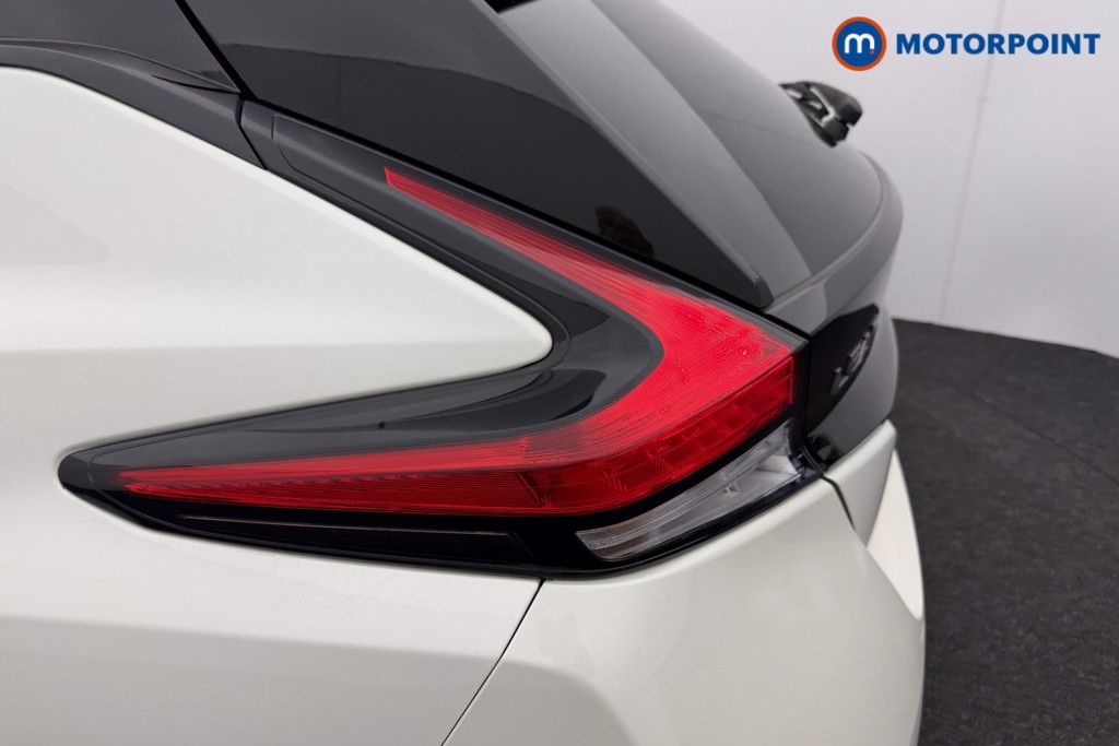 Nissan Leaf N-Connecta Automatic Electric Hatchback - Stock Number (1578429) - 26th supplementary image