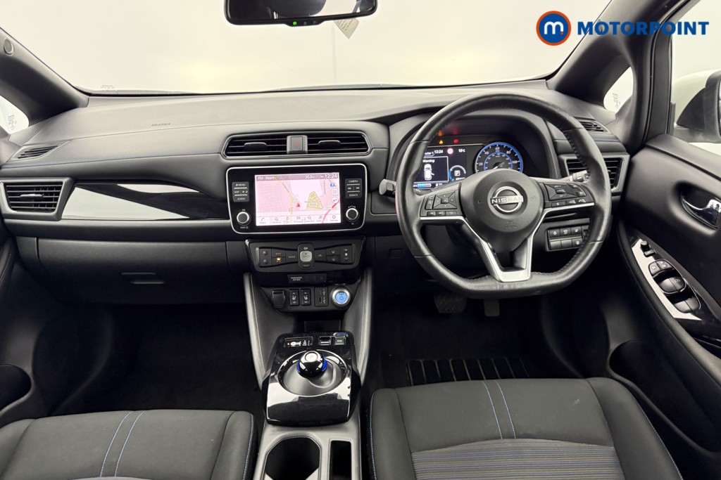 Nissan Leaf N-Connecta Automatic Electric Hatchback - Stock Number (1578429) - 1st supplementary image