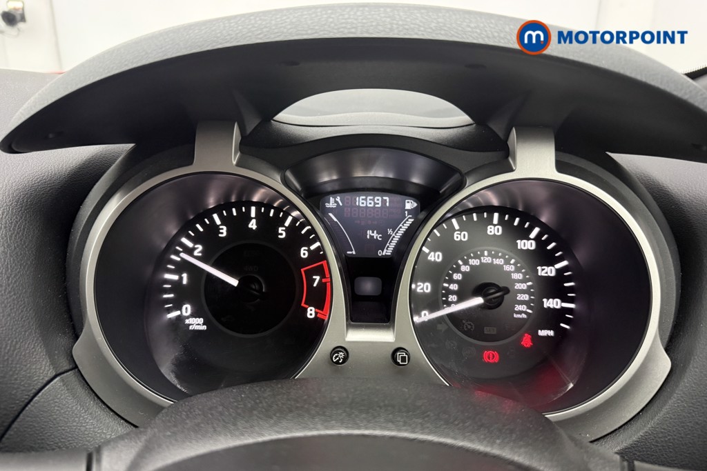 Nissan Juke Acenta Manual Petrol SUV - Stock Number (1579200) - 4th supplementary image