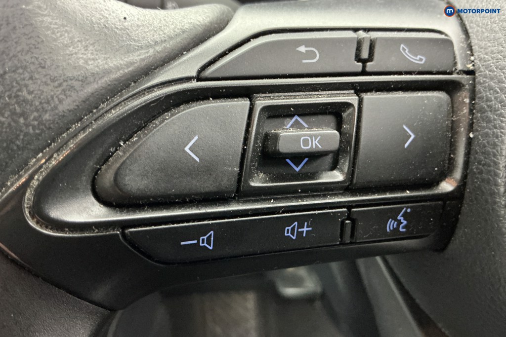 Toyota Yaris Design Automatic Petrol-Electric Hybrid Hatchback - Stock Number (1580636) - 19th supplementary image