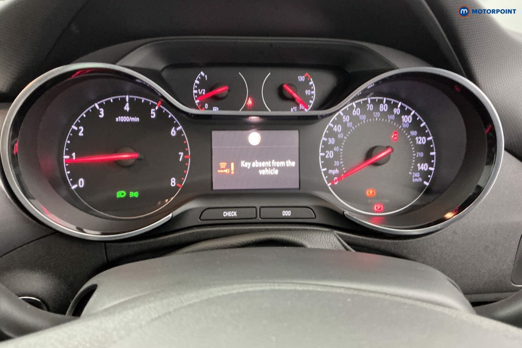 Vauxhall Crossland Ultimate Manual Petrol SUV - Stock Number (1581393) - 10th supplementary image