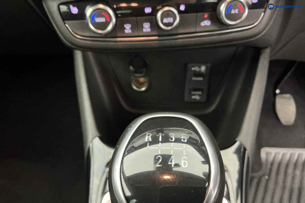 Vauxhall Crossland Ultimate Manual Petrol SUV - Stock Number (1581393) - 17th supplementary image