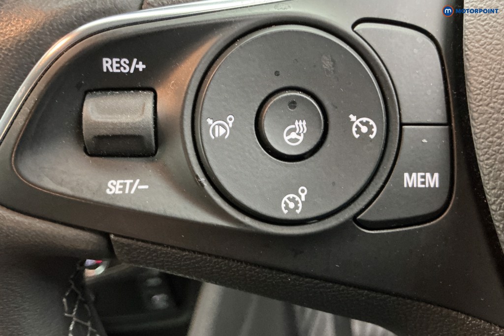 Vauxhall Crossland Ultimate Manual Petrol SUV - Stock Number (1581393) - 19th supplementary image