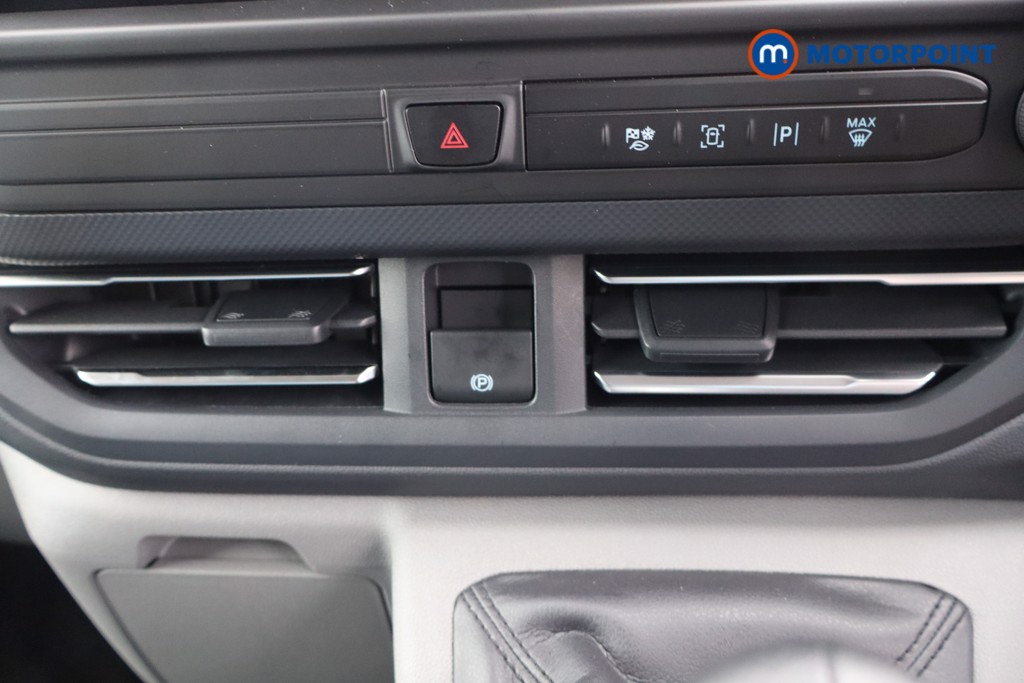 Ford Transit Custom Limited Manual Diesel Crew Bus - Stock Number (1582451) - 16th supplementary image