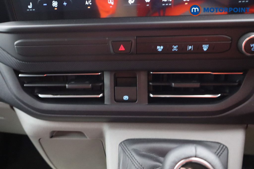 Ford Transit Custom Limited Manual Diesel Crew Bus - Stock Number (1582455) - 10th supplementary image