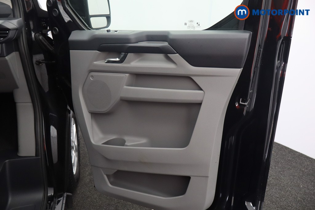 Ford Transit Custom Limited Manual Diesel Crew Bus - Stock Number (1582455) - 13th supplementary image