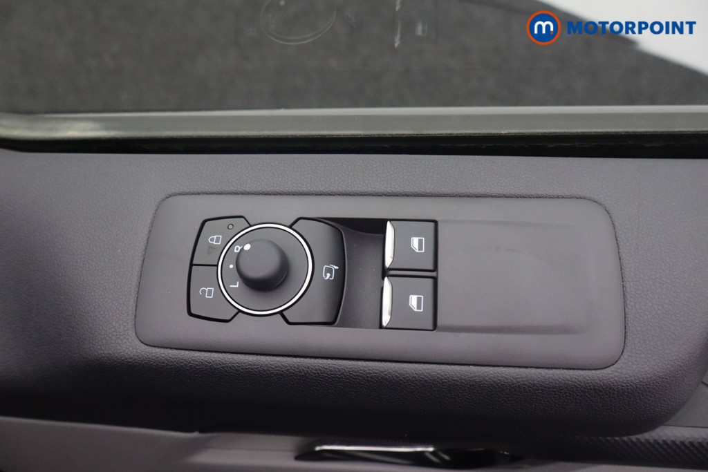 Ford Transit Custom Limited Manual Diesel Crew Bus - Stock Number (1582459) - 19th supplementary image