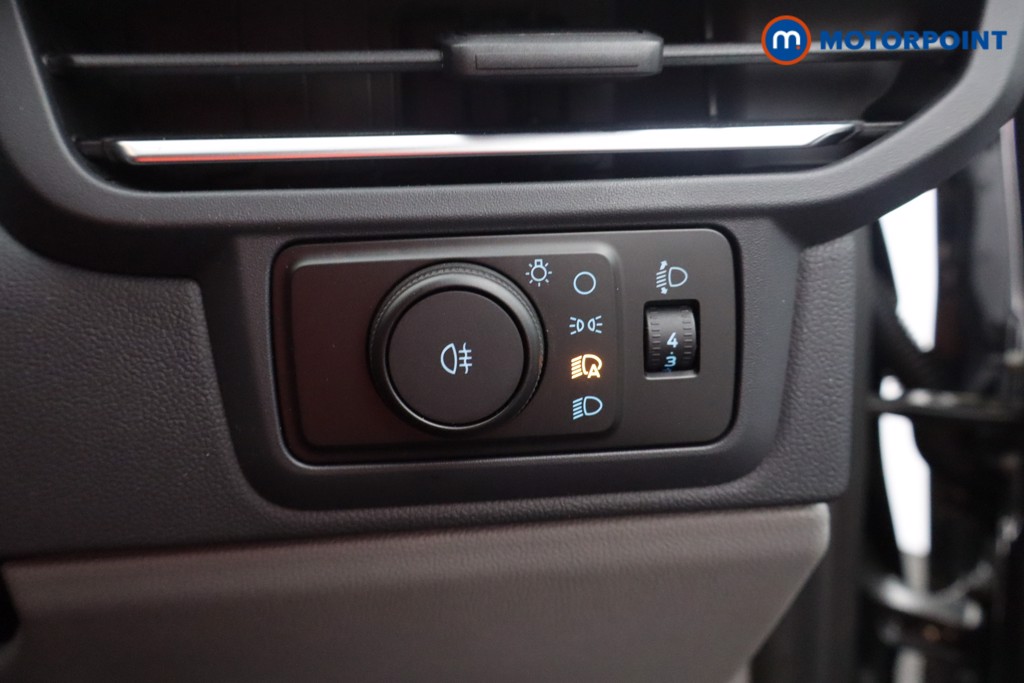 Ford Transit Custom Limited Manual Diesel Crew Bus - Stock Number (1582469) - 10th supplementary image