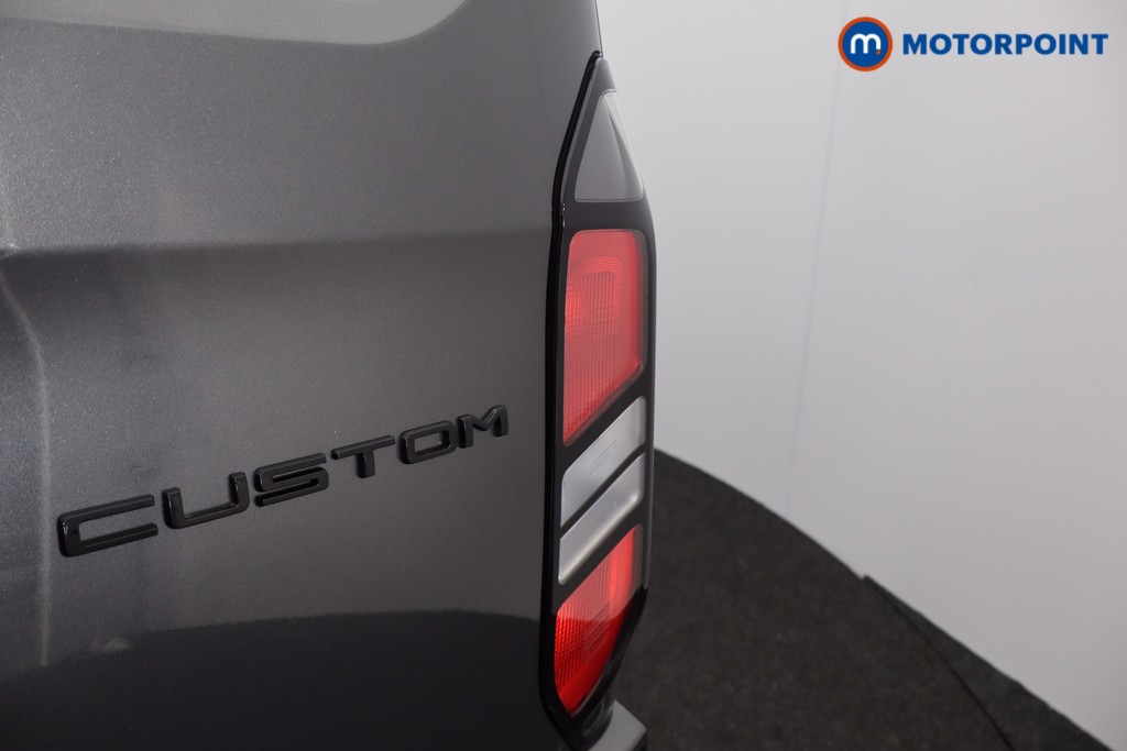 Ford Transit Custom Limited Manual Diesel Crew Bus - Stock Number (1582469) - 36th supplementary image