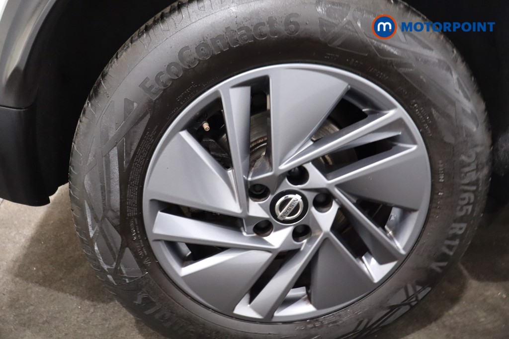 Nissan Qashqai Acenta Premium Manual Petrol SUV - Stock Number (1582819) - 9th supplementary image