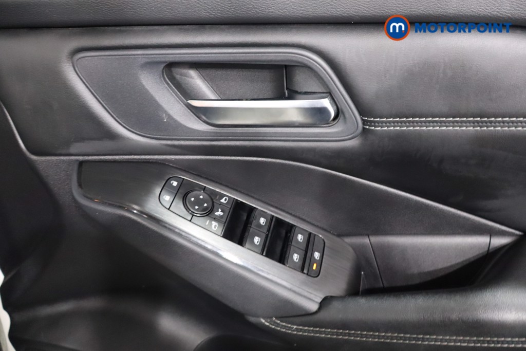 Nissan Qashqai Acenta Premium Manual Petrol SUV - Stock Number (1582819) - 20th supplementary image