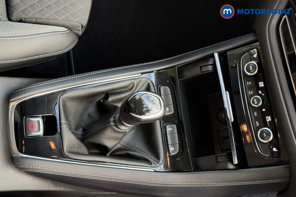 Vauxhall Grandland Elite Manual Petrol SUV - Stock Number (1583531) - 13th supplementary image
