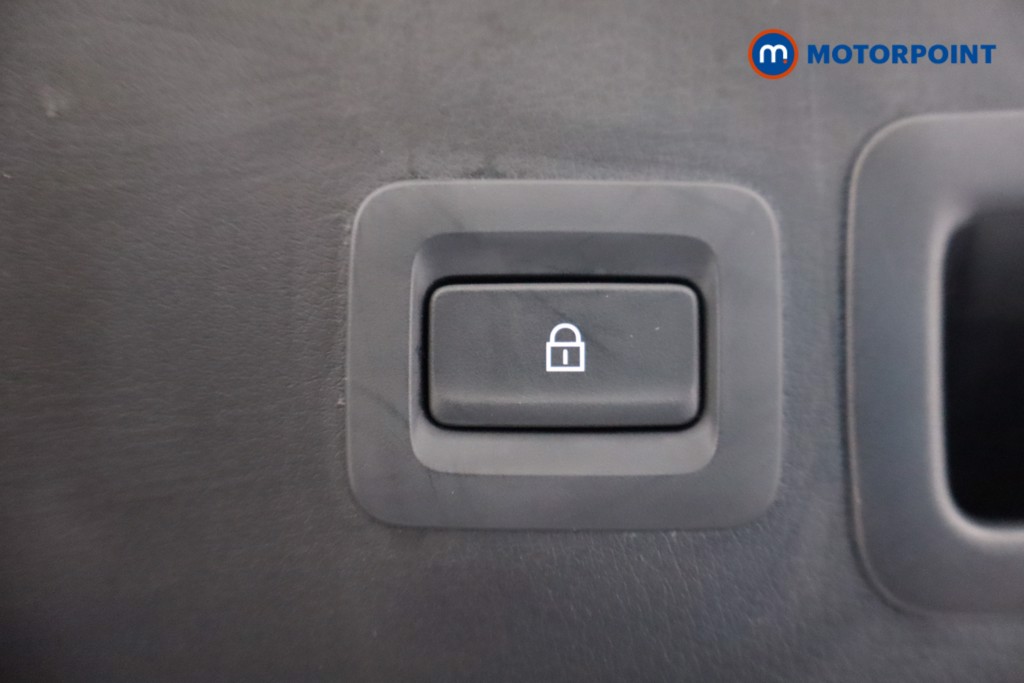 Mazda 3 Exclusive-Line Manual Petrol Hatchback - Stock Number (1583578) - 37th supplementary image