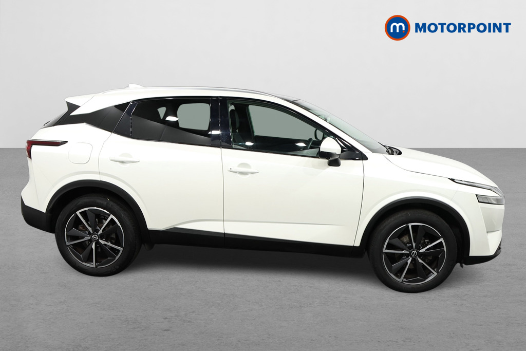 Nissan Qashqai Tekna Automatic Petrol SUV - Stock Number (1584026) - Drivers side