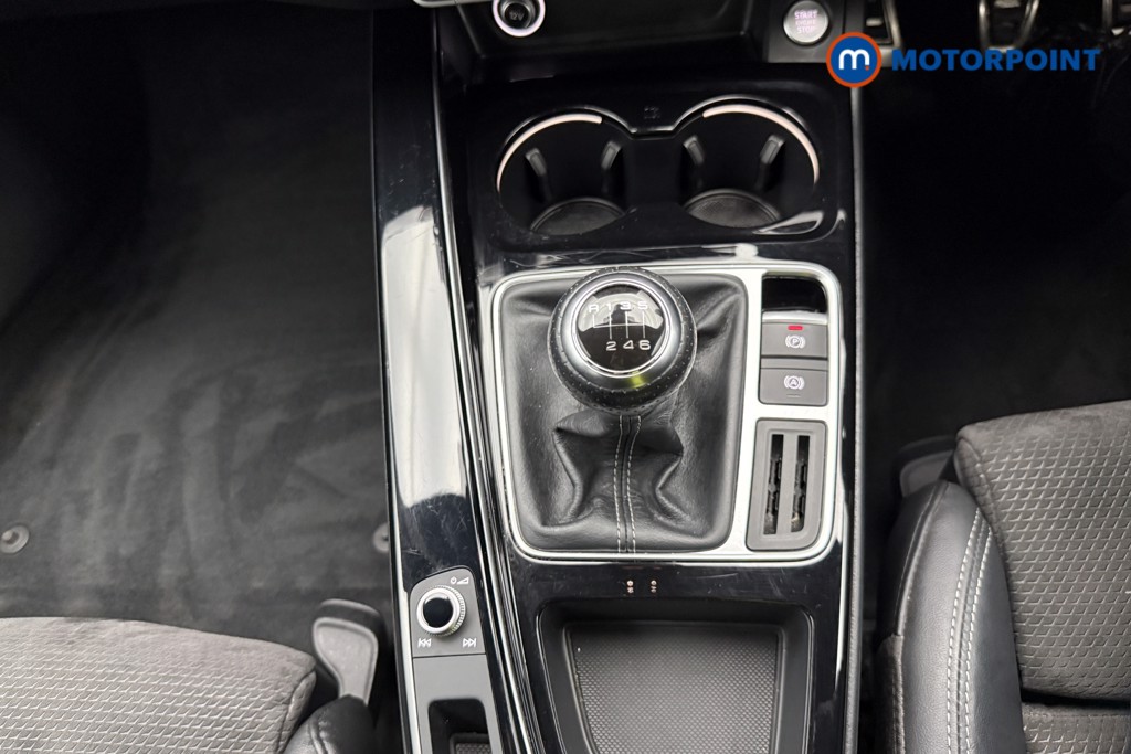 Audi A4 Black Edition Manual Petrol Estate - Stock Number (1584228) - 21st supplementary image