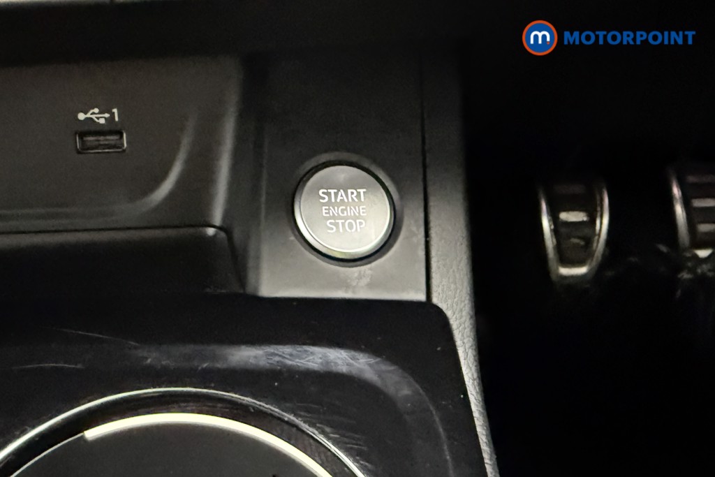 Audi A4 Black Edition Manual Petrol Estate - Stock Number (1584228) - 22nd supplementary image