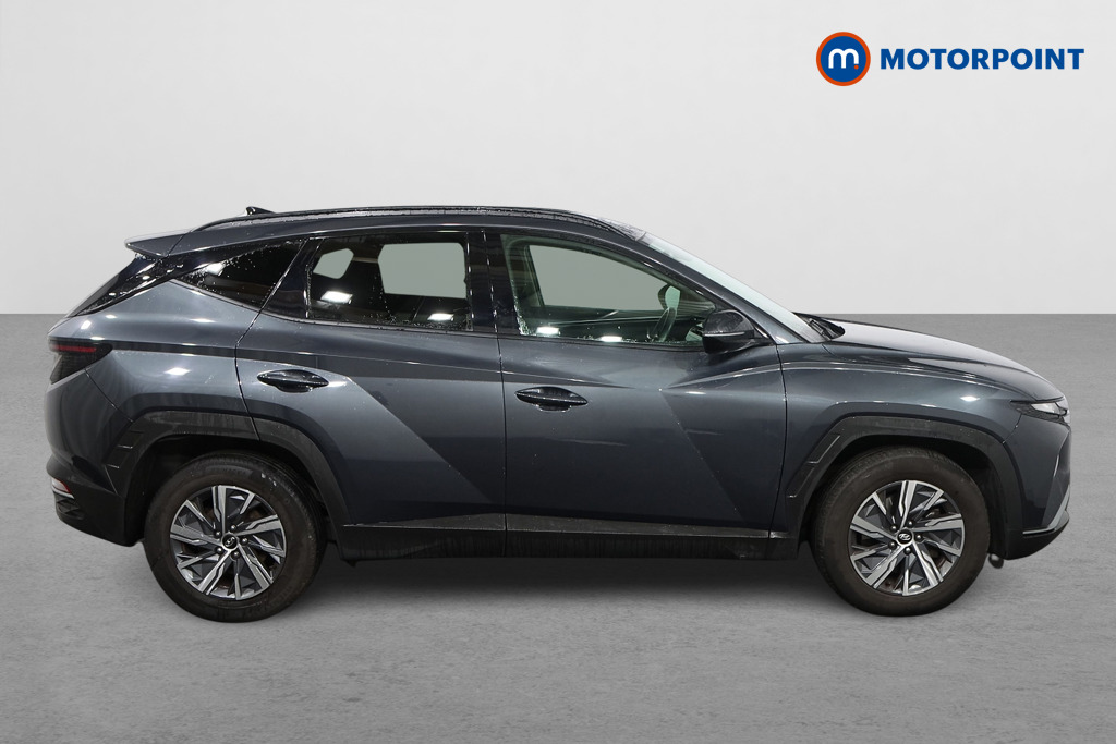 Hyundai Tucson Se Connect Manual Petrol SUV - Stock Number (1584327) - Drivers side