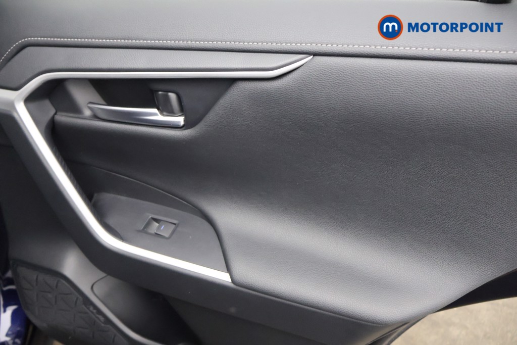 Toyota Rav4 Design Automatic Petrol-Electric Hybrid SUV - Stock Number (1584498) - 19th supplementary image