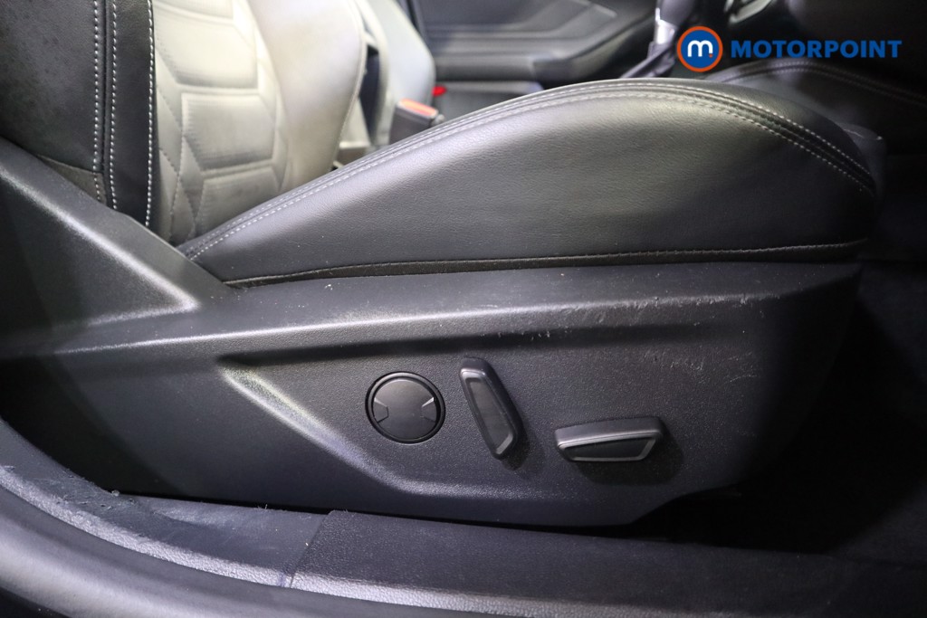 Ford Focus Active Vignale Automatic Petrol Estate - Stock Number (1584919) - 12th supplementary image