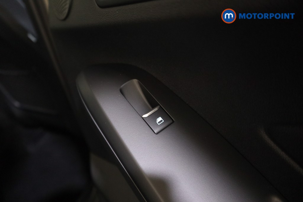 Ford Focus Active Vignale Automatic Petrol Estate - Stock Number (1584919) - 16th supplementary image