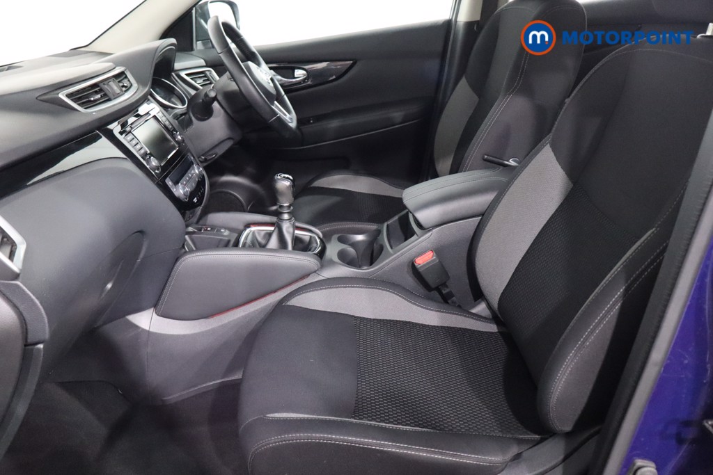 Nissan Qashqai Acenta Premium Manual Diesel SUV - Stock Number (1585433) - 4th supplementary image