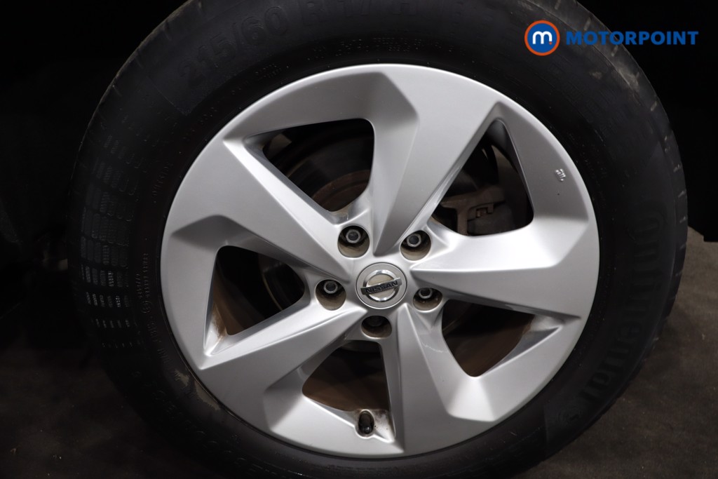 Nissan Qashqai Acenta Premium Manual Diesel SUV - Stock Number (1585433) - 12th supplementary image
