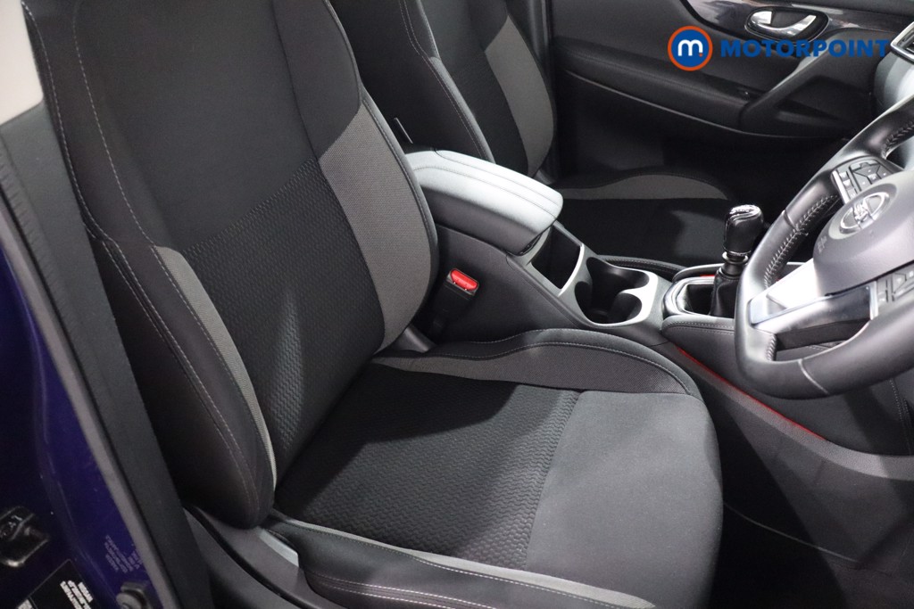 Nissan Qashqai Acenta Premium Manual Diesel SUV - Stock Number (1585433) - 23rd supplementary image