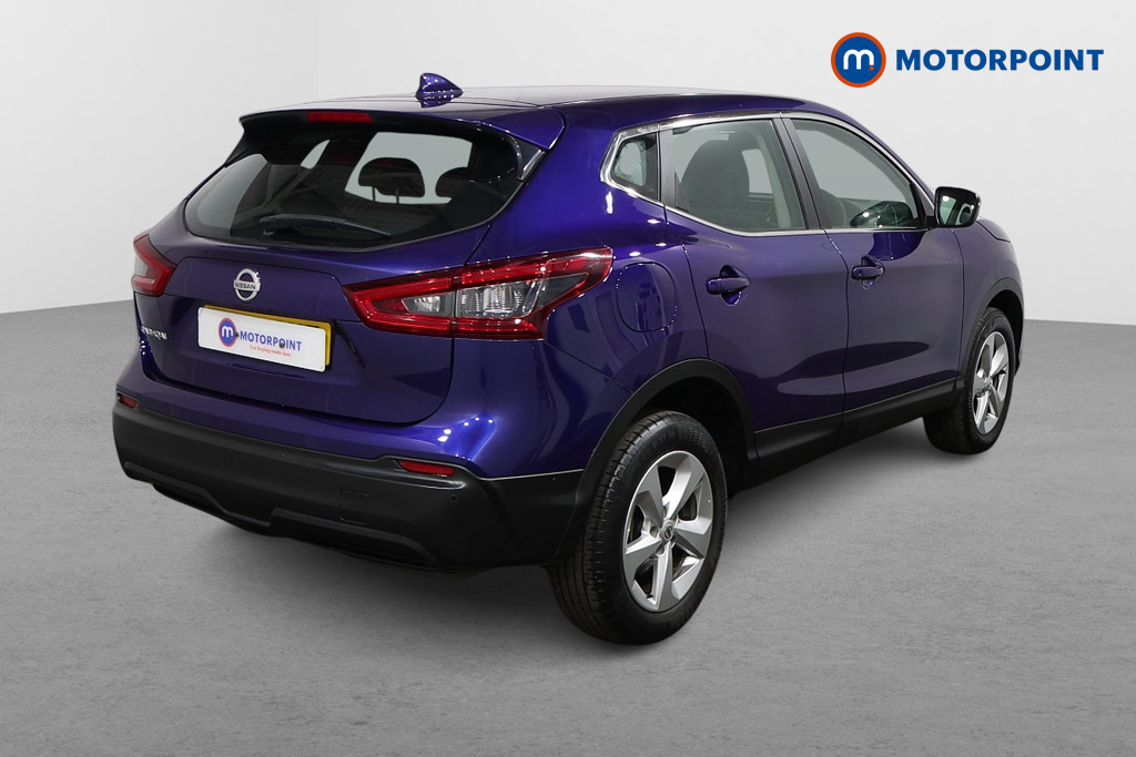 Nissan Qashqai Acenta Premium Manual Diesel SUV - Stock Number (1585433) - Drivers side rear corner