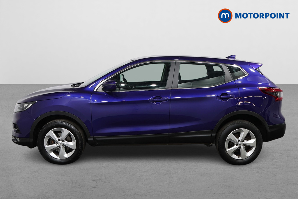 Nissan Qashqai Acenta Premium Manual Diesel SUV - Stock Number (1585433) - Passenger side