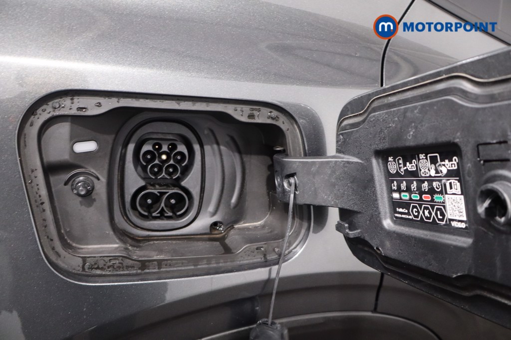 Ford Explorer Premium Automatic Electric SUV - Stock Number (1586089) - 35th supplementary image